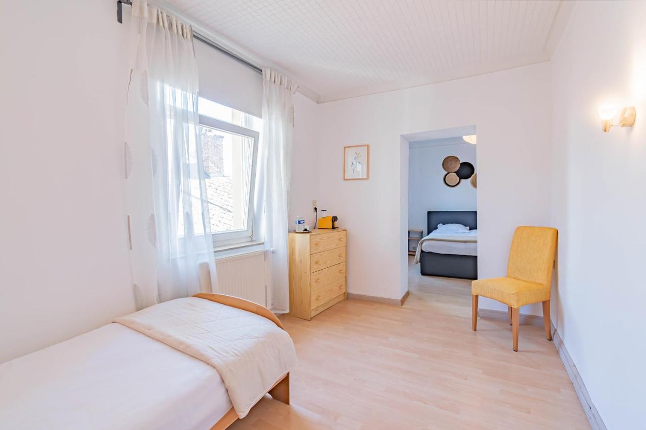Hotel Le Petit Poete Ехтернах Екстер'єр фото