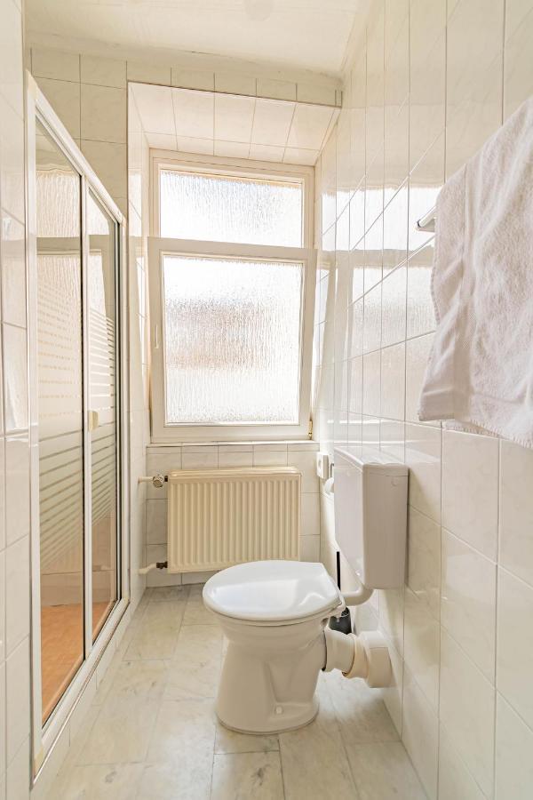 Hotel Le Petit Poete Ехтернах Екстер'єр фото
