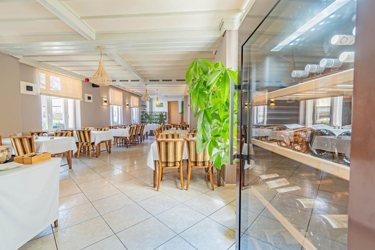 Hotel Le Petit Poete Ехтернах Екстер'єр фото